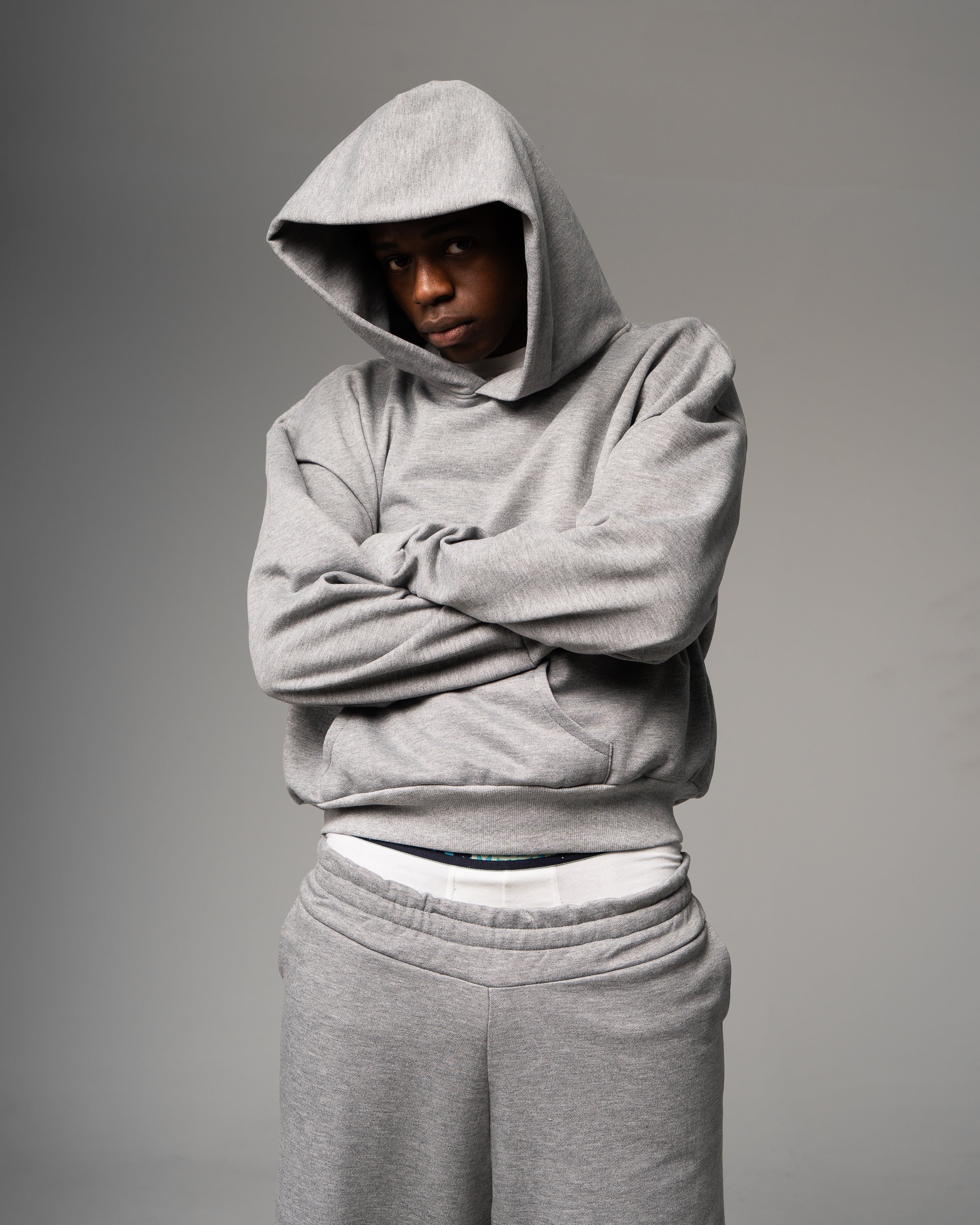 Hoodie cinza com capuz