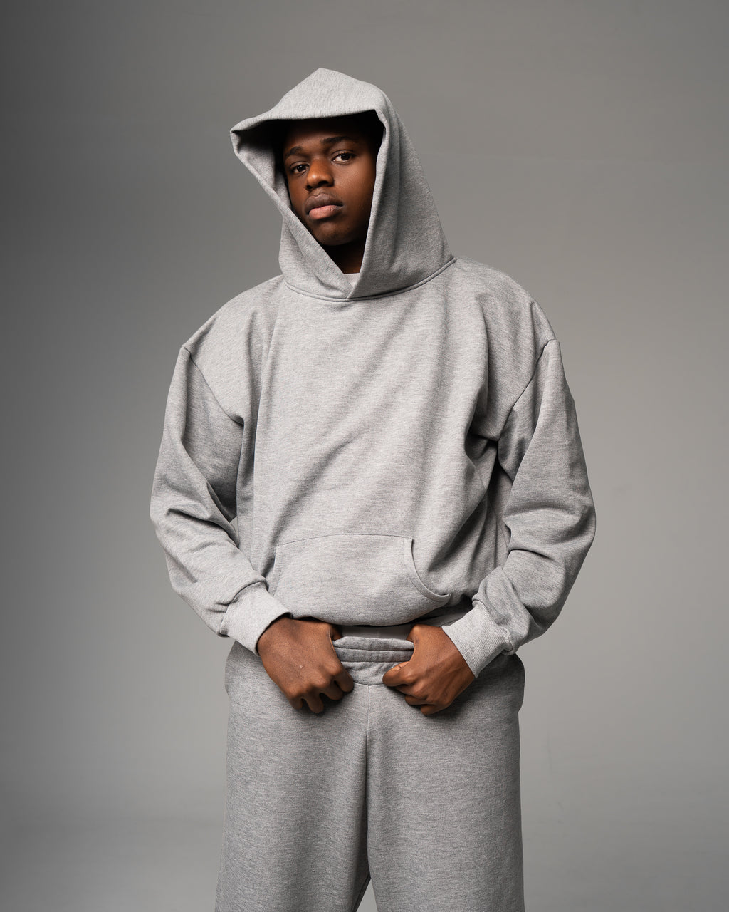 Hoodie cinza com capuz
